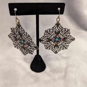 ❄️❄️ 5/$20❄️❄️Express Gold Tone Filigree Rhinestone Dangle Pierced Earrings